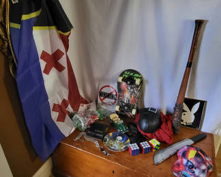 Lot 29: Large Toy Lot