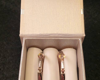 Lot 32: Sterling .925 Hoop Earrings