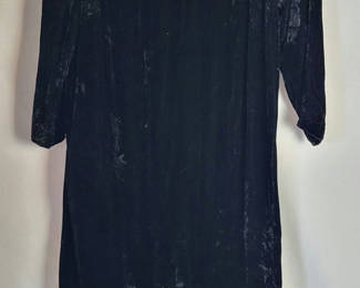 Lot 42: Vintage 60's Barsarobe Velvet Dress • Small