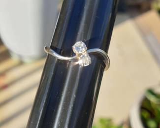 10k White Gold & Diamond Ring