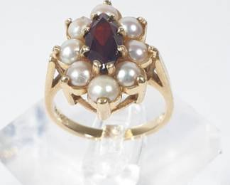 14k Garnet & Seed Pearl Vintage Ring