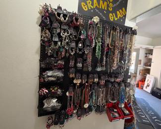 Paparazzi jewelry