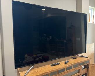 72in Samsung Smart TV