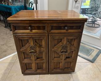 Singer Sewing Machine Cabinet