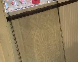Etched glass 
