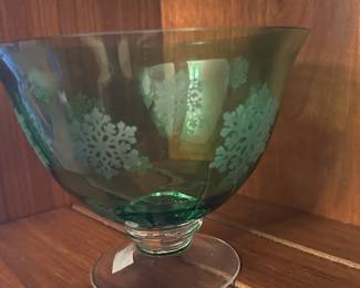 1960s Green Snowflake Etched Bowl