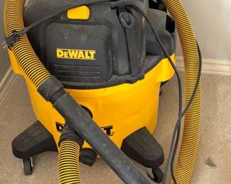 DeWalt WetDry Vac