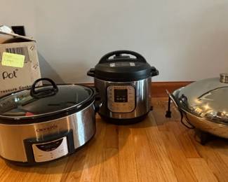 CrockPot Instant Pot And Electric Wok