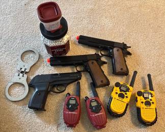 Motorola Talkabout Radios Gamo P23 Air Pistol  Handcuffs