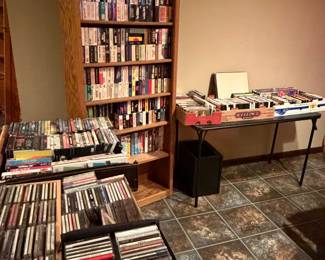 CD, DVD & VHS