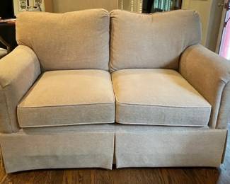 Taylor King Furniture of NC, Loveseat
