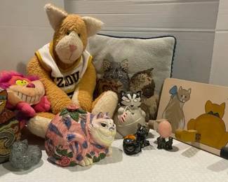 Cats Galore Fitz Floyd Coin Bank, Lynn Chase Figure, Disney Plush, Takahashi Yarn Holder, More