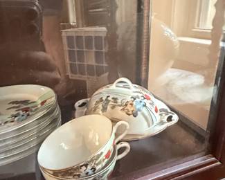 Japanese Porcelain Chinoiserie Tea Set Components