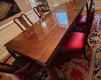 American Drew Queen Anne Style Mahogany Dining Set
