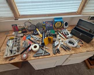 Lot #40 - OBD-II Scanner, Rotary Tools & Assorted Workshop Hardware