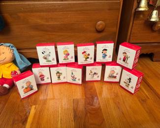Collectible Peanuts (Hallmark)
