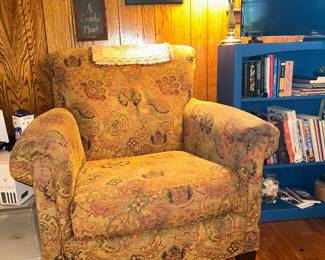 Pair of oversized chairs