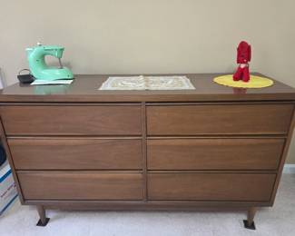 MCM Dresser