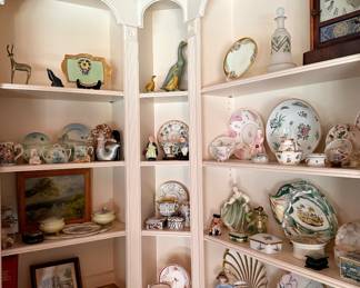 ALL SORTS OF VINTAGE & ANTIQUE COLLECTIBLES