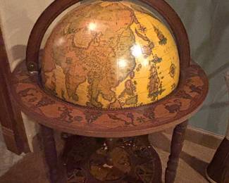 Bar Globe