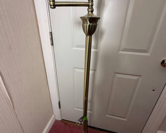 Lot 39: Brass Floor Lamp
