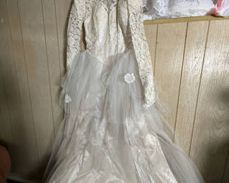 Lot 84: White Lace Wedding Dress