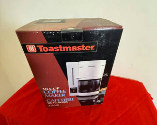 Lot 76: Toastmaster 10-Cup Coffee Maker