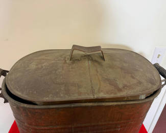 Lot 1: Metal Lidded Wash Boiler Tub