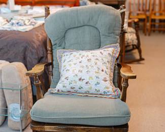 Sturdy Glider Chair