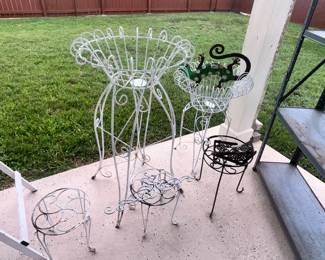 WIRE PLANT STANDS