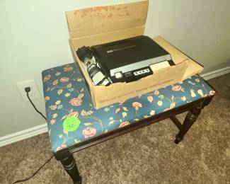 BENCH & VINTAGE RECORDER