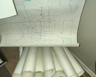 LOTS OF VINTAGE MAPS