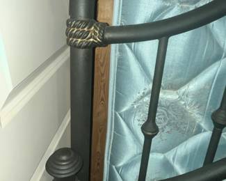 BED DETAIL