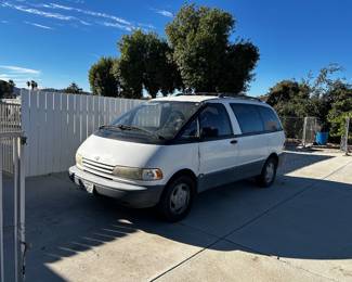 $3500 - 1991 Toyota Mini Van Runs 