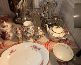 Items Located In The Dining Room
