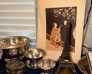 Items Located In The Dining Room