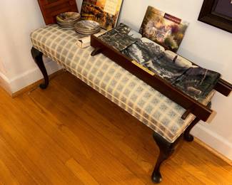 Items Located In The Central Hallway