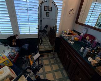 Items Located On 1st Bedroom Bathroom