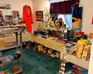 Items Located On 1st Bedroom (Toy Disney Room)