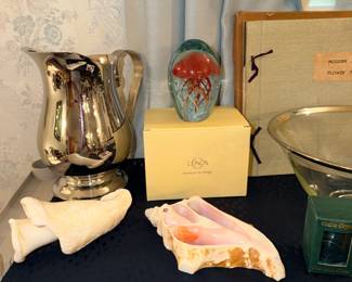 Items Located In The Dining Room