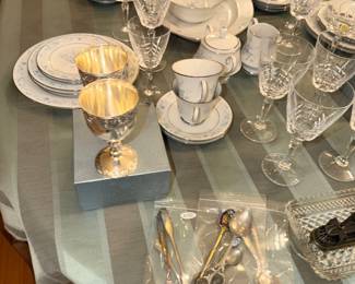 Items Located In The Dining Room
