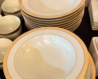 Mikasa Gold Rimmed Palatial Plates