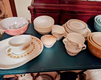 Vintage pyrex