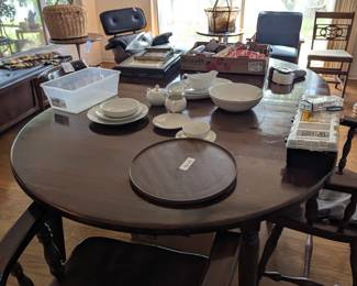 Ethan Allen Table and Chairs 