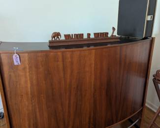 This outstanding piece Dry Bar: Blind Bid or pay the ticket price