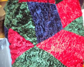 Tree skirt