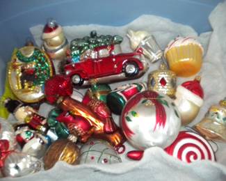 SOOOO many ornaments     all of these  $1.00 each