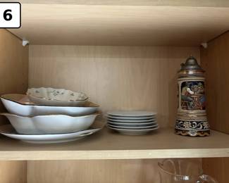 06 Chinaserving dishes and decorative German beer stein