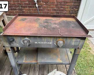 17 Blackstone twoburner outdoor griddle