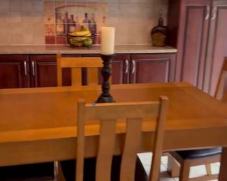 08 Dining area